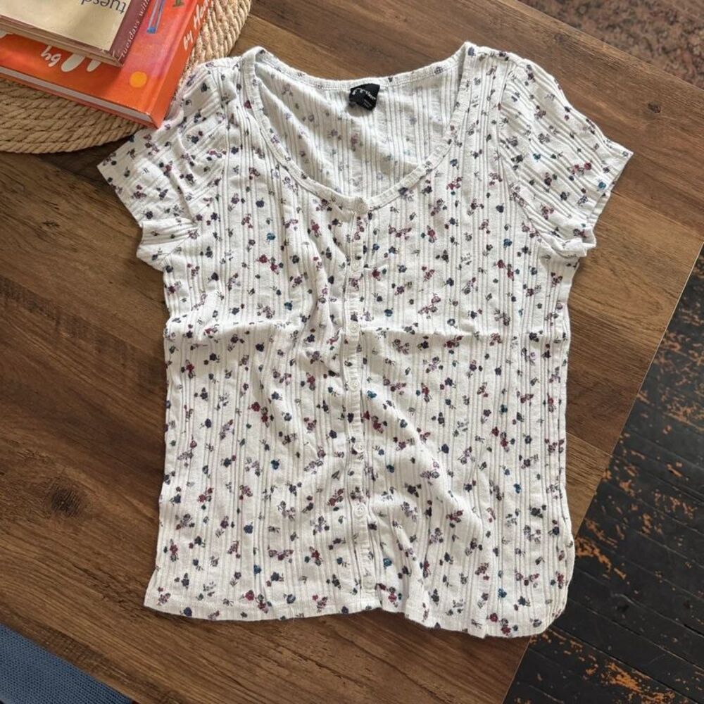 White floral button down baby tee